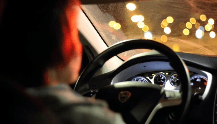 Rijden in het donker: wat moet je weten?